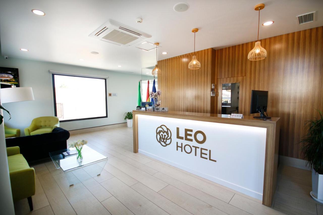Hotel Leo Monesterio Eksteriør billede