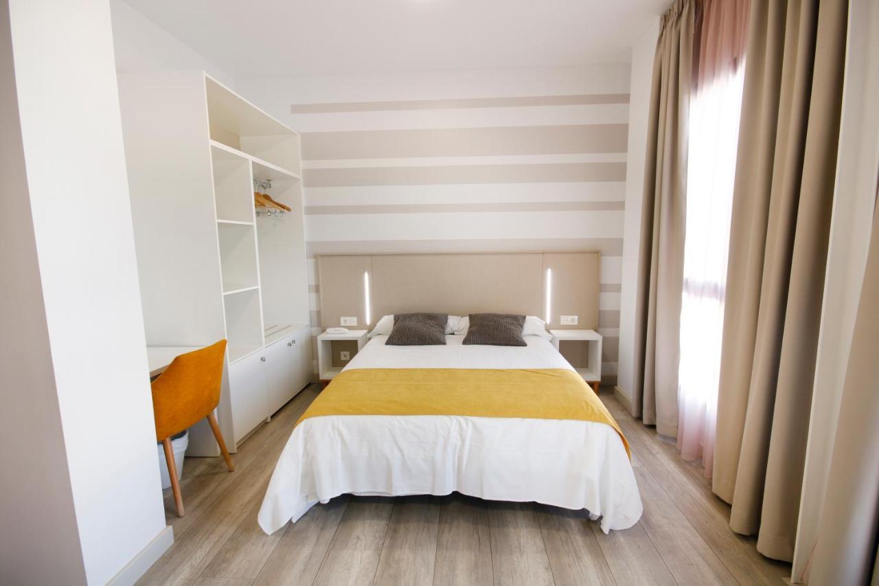 Hotel Leo Monesterio Eksteriør billede