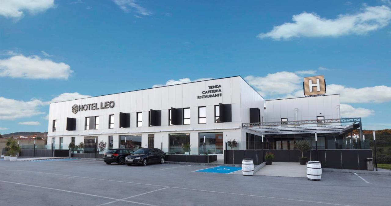 Hotel Leo Monesterio Eksteriør billede