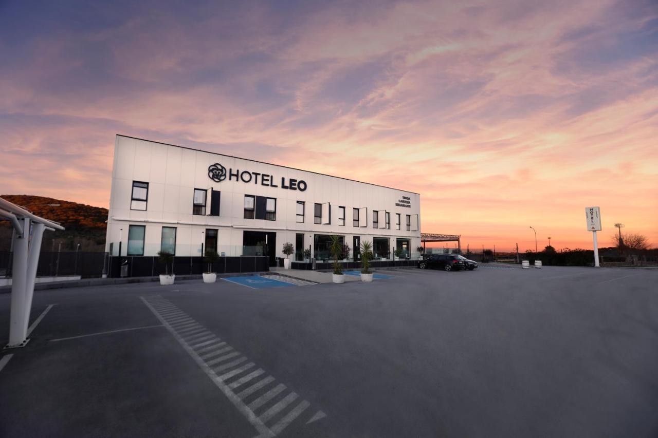 Hotel Leo Monesterio Eksteriør billede