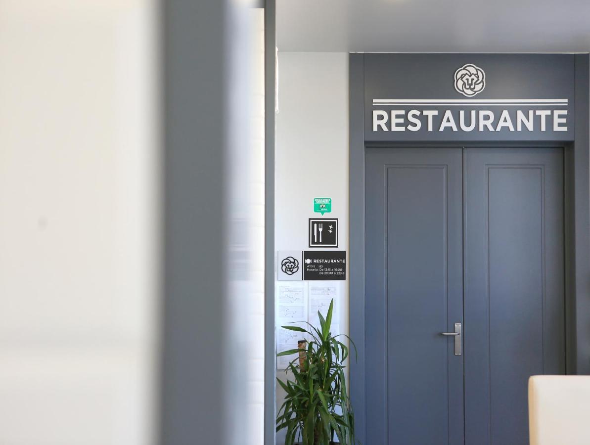 Hotel Leo Monesterio Eksteriør billede