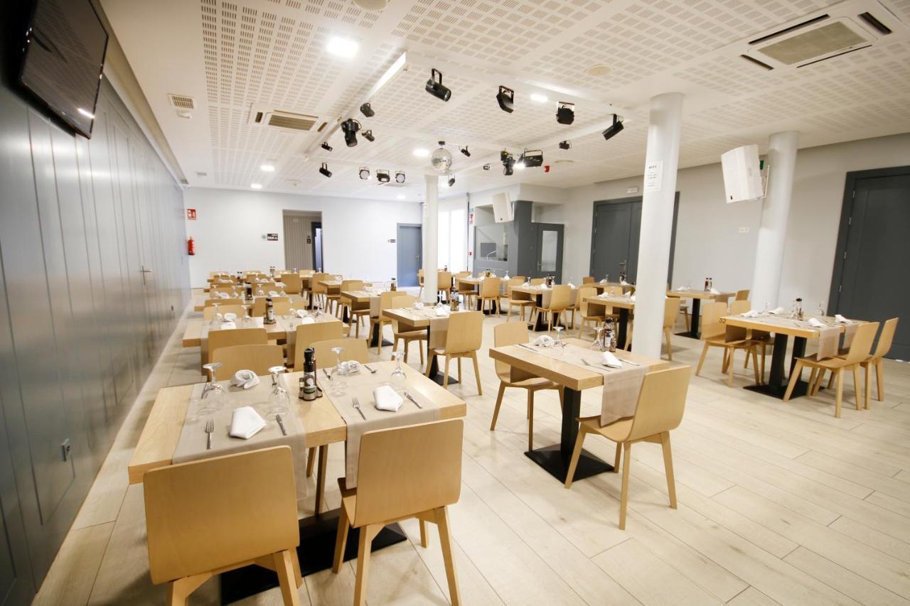 Hotel Leo Monesterio Eksteriør billede