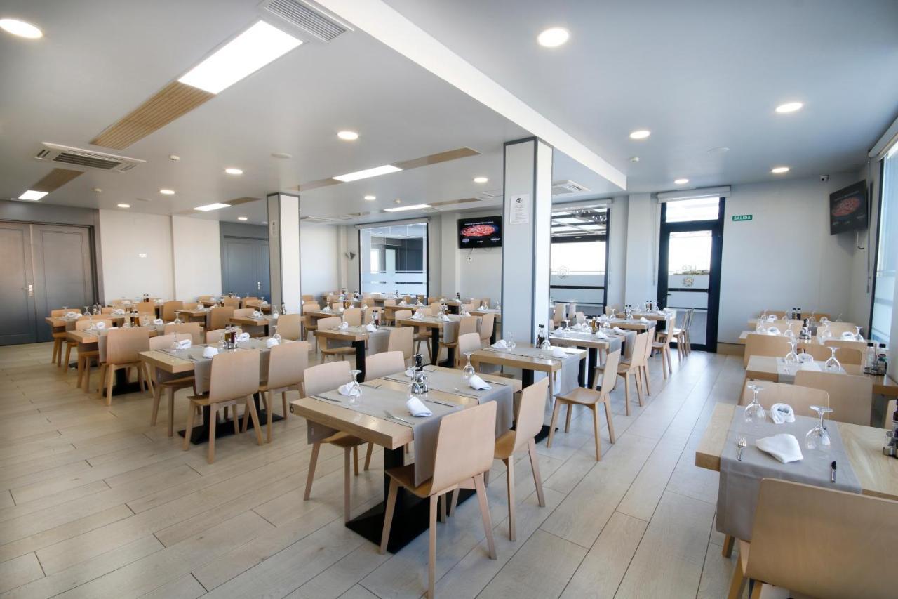 Hotel Leo Monesterio Eksteriør billede