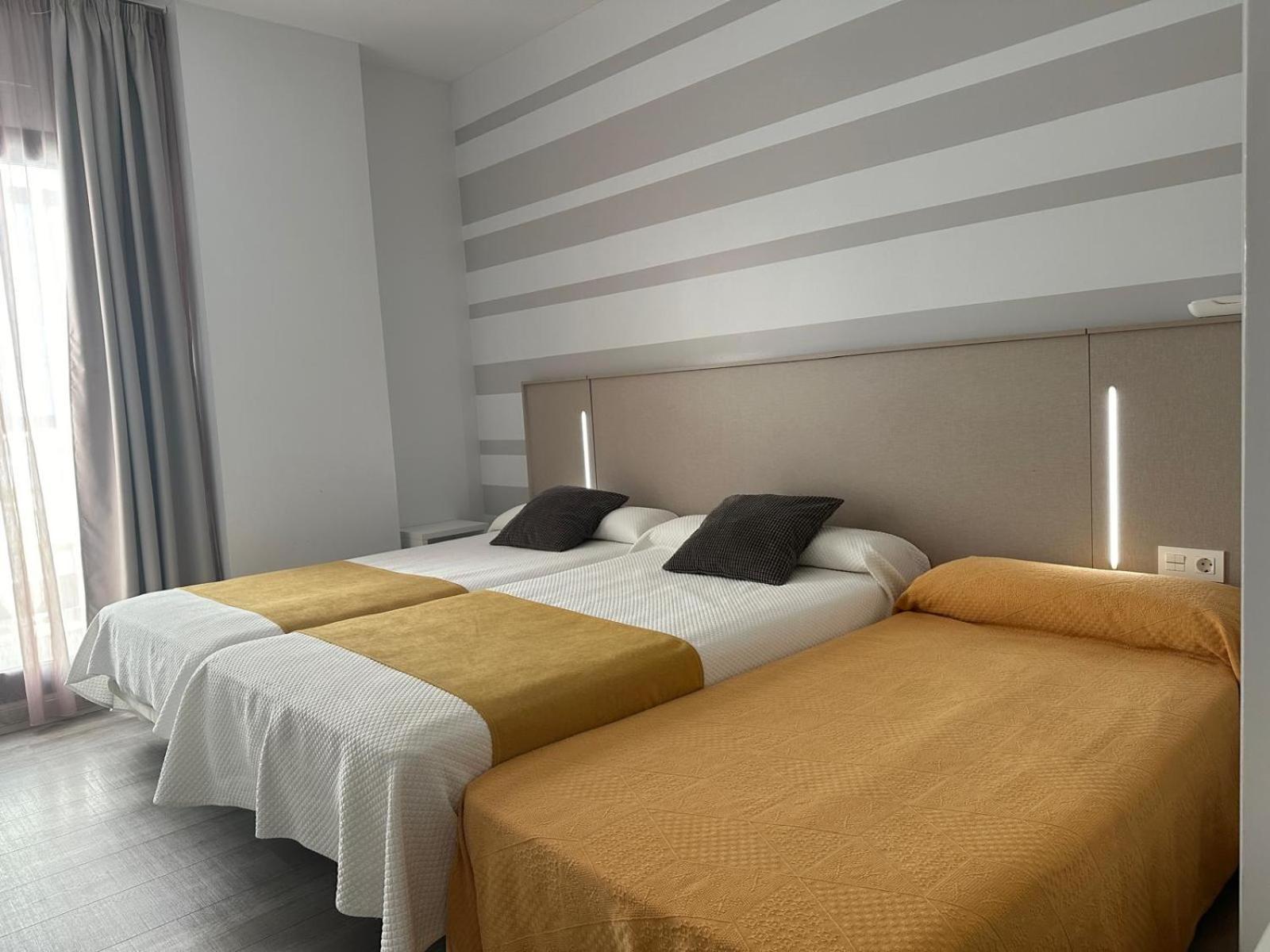 Hotel Leo Monesterio Eksteriør billede